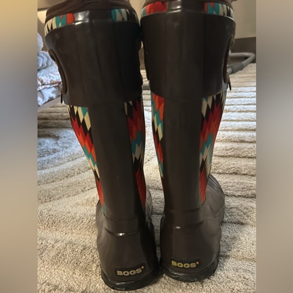 Colorful Bogs - Picture 3 of 3